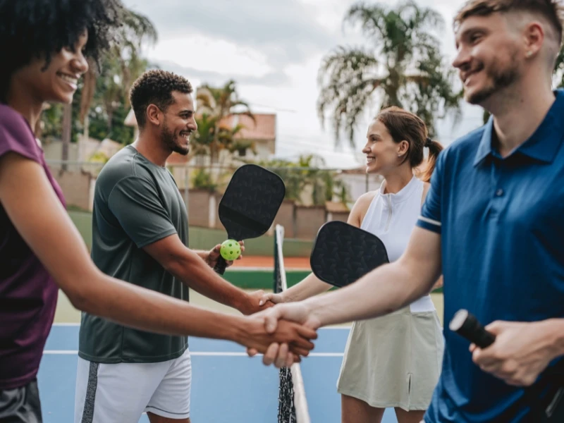 Gợi ý trang phục Pickleball phù hợp từng điều kiện thời tiết