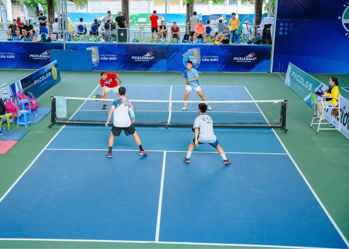 Pickleball: Cơn Sốt Thể Thao Mới Nổi - Dễ Chơi, Gây Nghiện và Phù Hợp Mọi Lứa Tuổi